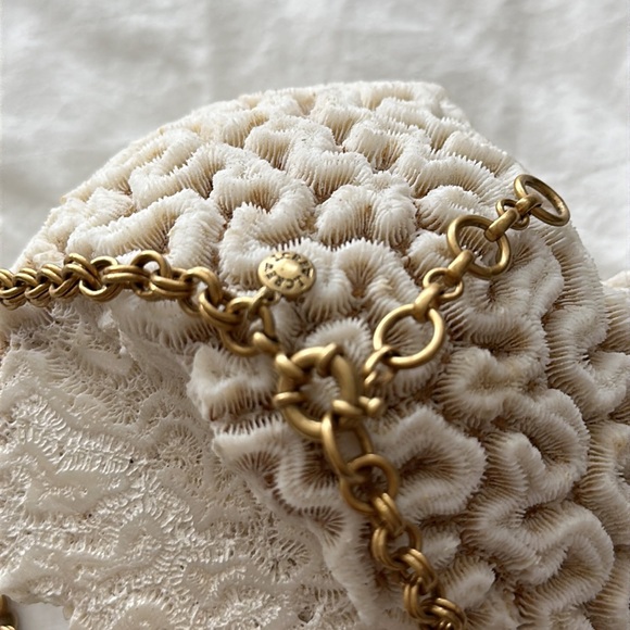 Jcrew white balls and gold tone charm 26” with 4” extension stunning necklace - Picture 11 of 13